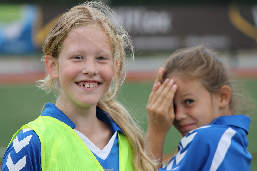 Oefenwedstrijd E2 Almkerk 071.JPG